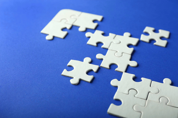 جذب مخاطب هدف: درس‌های طلایی از نی‌نی‌سایت در سال 1404