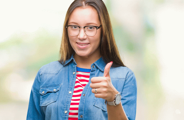 مسیر موفقیت در یوتیوب: راهنمای جامع بلاگر شدن با چکیده تجربیات نی نی سایت